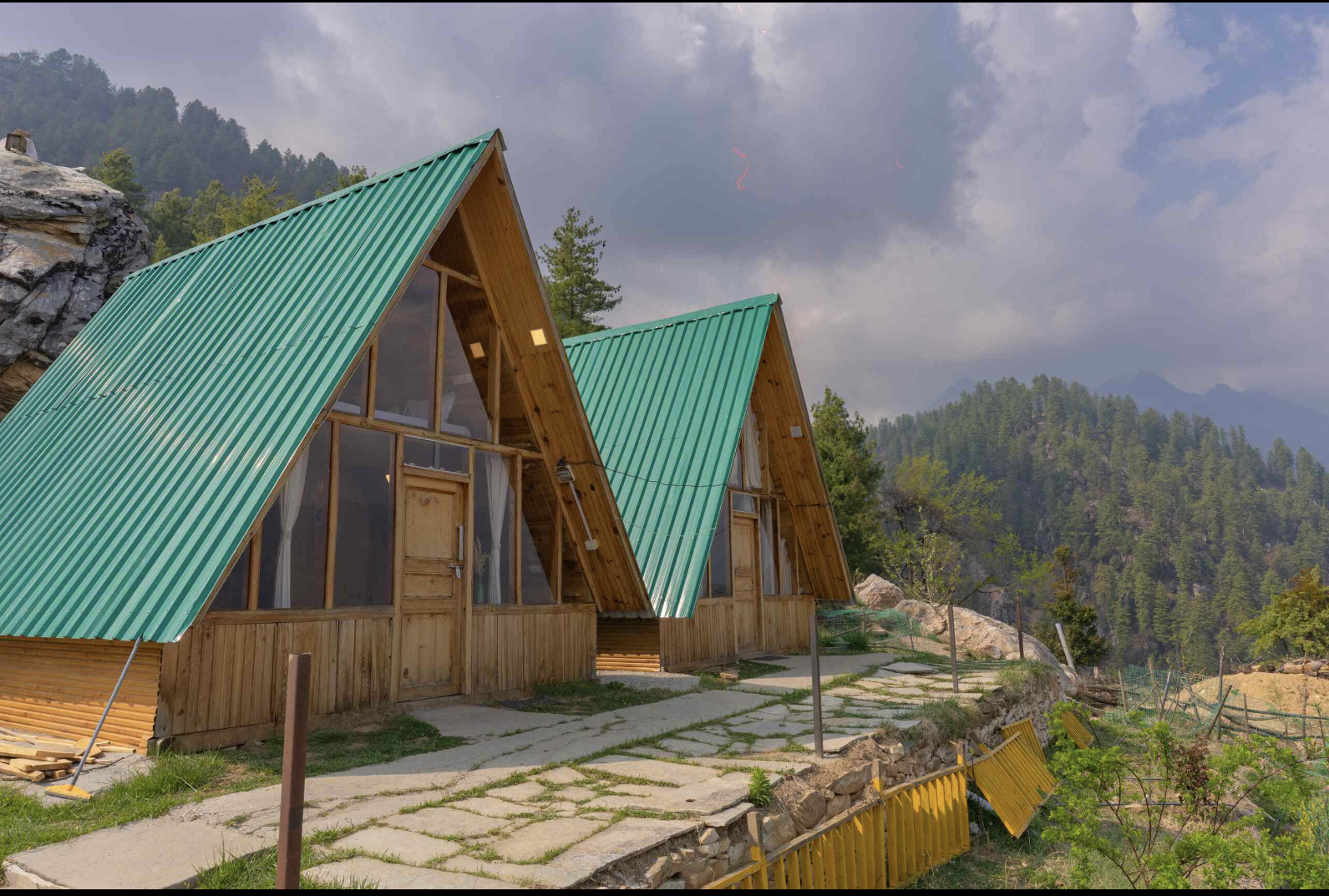 Sky Mount Cottages Sainj Valley